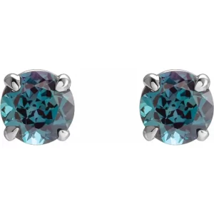 Blue Diamond earring in 14k white gold 